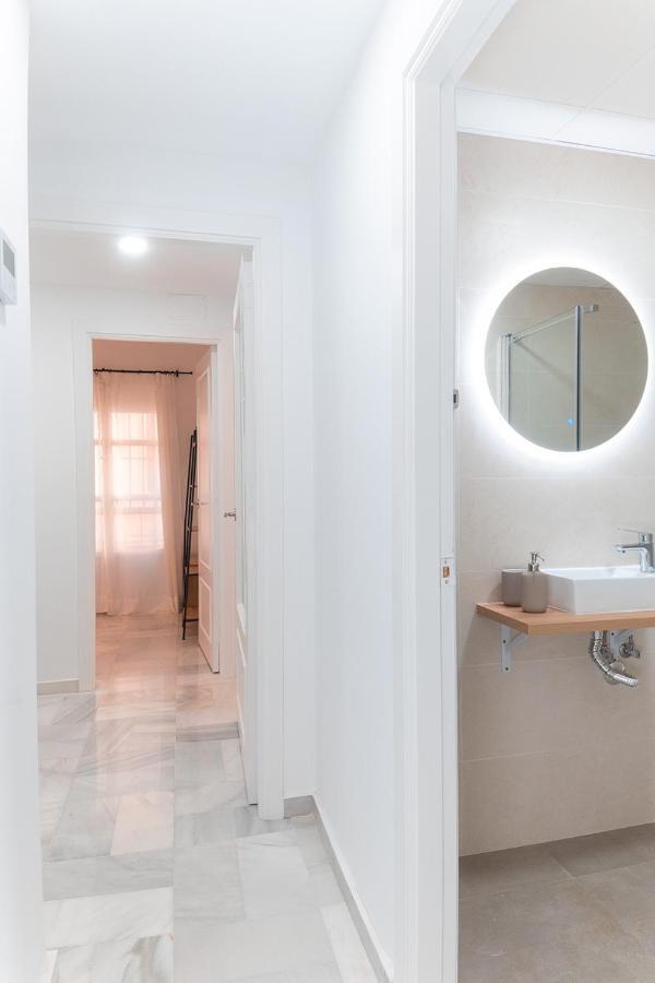 Downtown Apartment Севиля Екстериор снимка